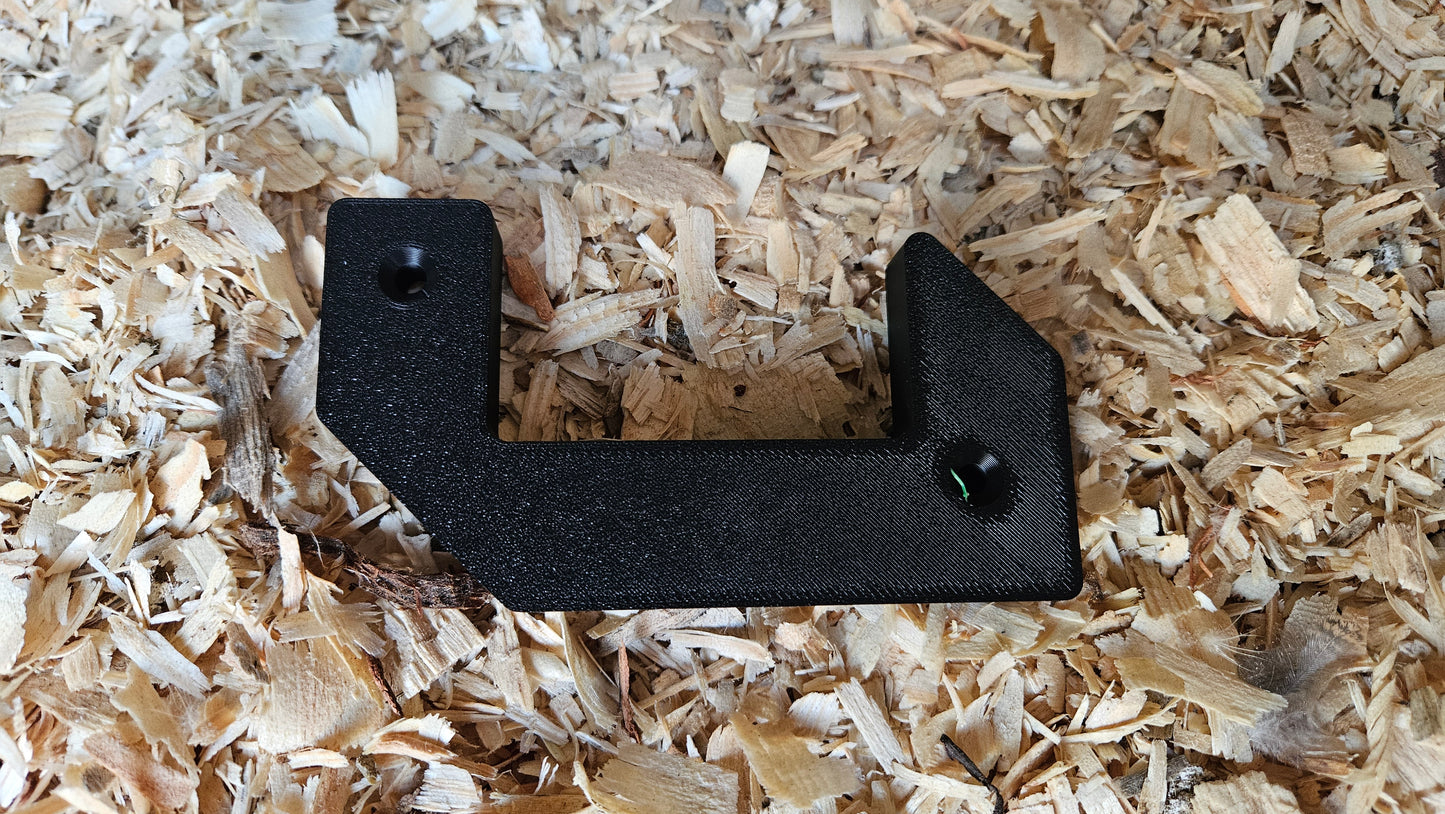 Roost bar bracket for a 2x3 board
