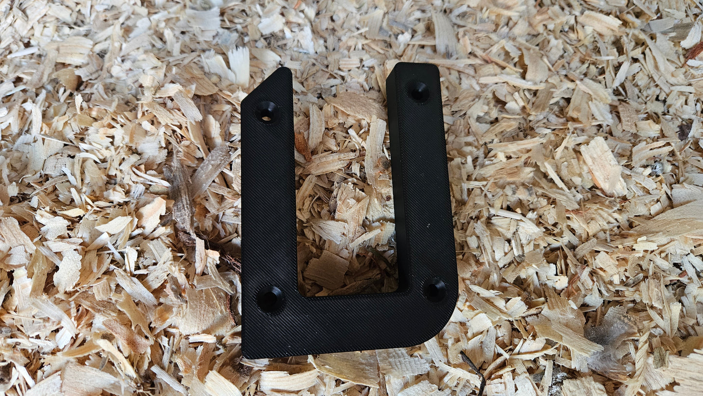 Roost bar bracket for a 2x4 board mounted on edge (vertical)